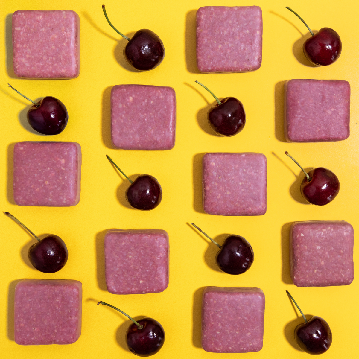 Cherry Bakewell flavoured, wrapper-free OGT oat bars